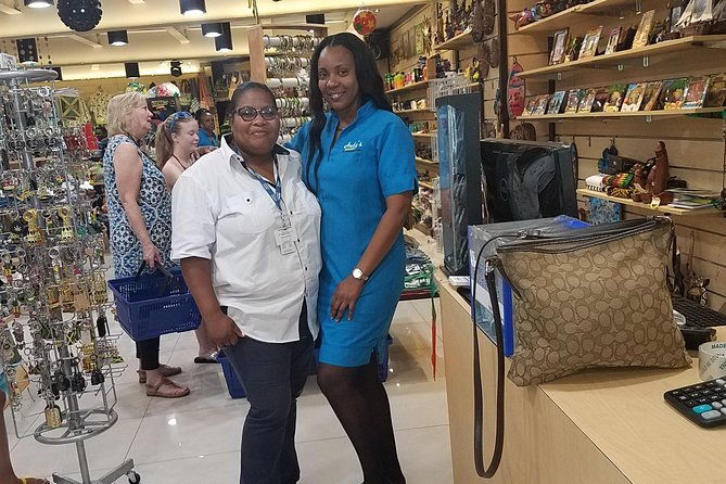 shopping-from-ocho-rios-hotels