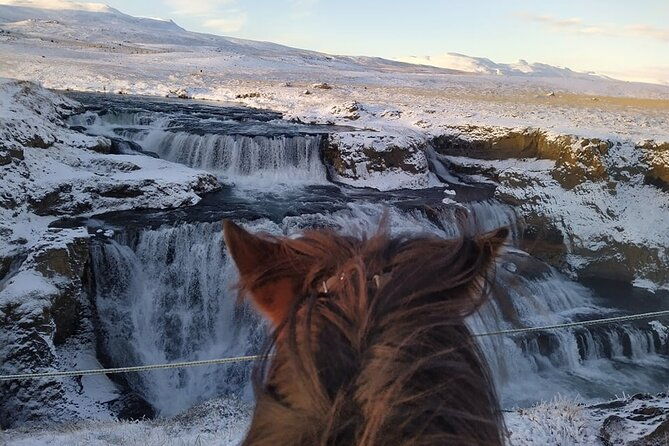 short-riding-tour-with-eye-catching-photos-at-waterfall