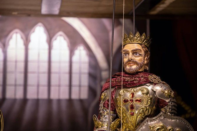 sicilian-puppets-in-syracuse-show-with-behind-the-scenes-visit-2