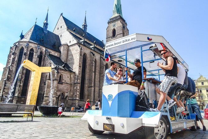 sightseeing-tour-in-the-czech-republic-beer-bike-in-pilsen-2