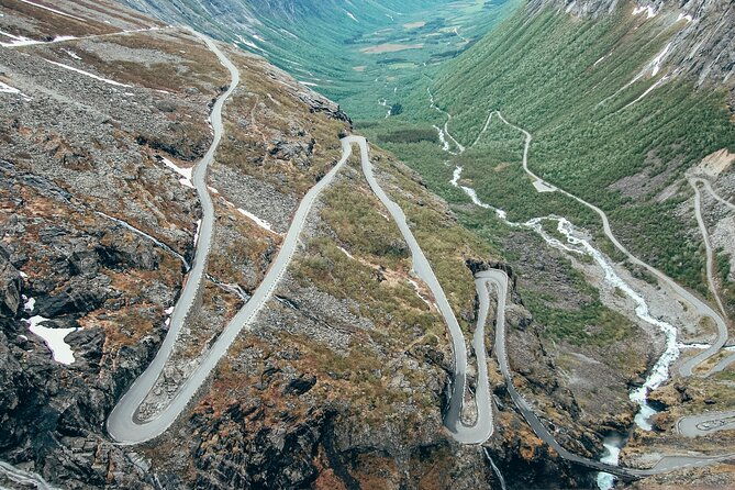 sightseeing-tour-in-trollstigen-land-of-trolls