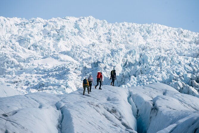 skaftafell-glacier-hike-ice-climbing-ultimate-vatnajokull-2