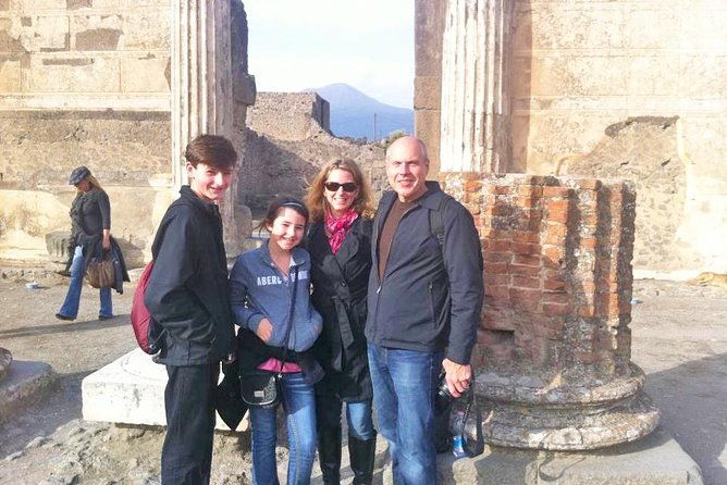 skip-the-line-ancient-pompeii-highlights-exclusive-tour-with-local-private-guide