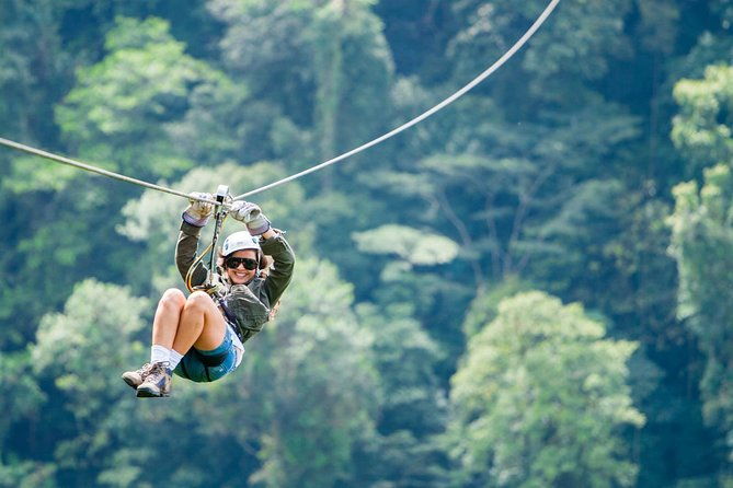 sky-adventures-park-zipline-course-and-aerial-tram-in-arenal-park