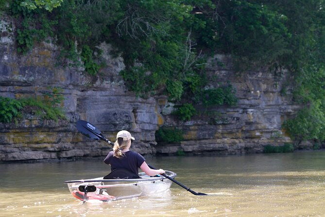 small-group-clear-kayak-tour-of-old-hickory-lake