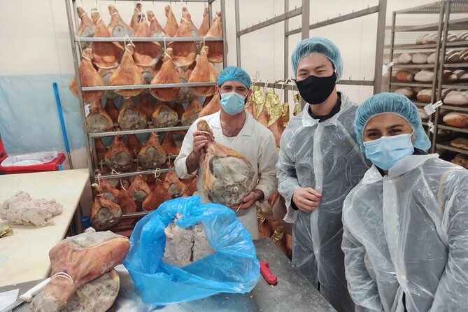 small-group-prosciutto-factory-2-hour-tasting-tour-in-bologna