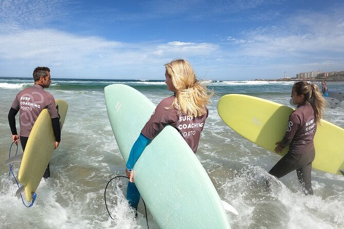 small-group-surf-coaching-in-porto-w-photos
