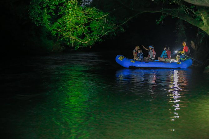 small-group-twilight-wildlife-boat-tour-in-la-fortuna