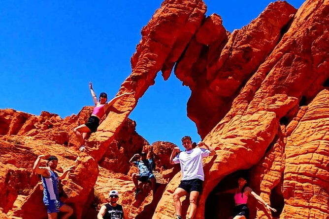 small-group-valley-of-fire-half-day-hiking-tour-from-las-vegas