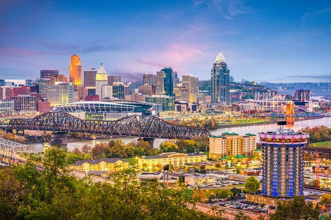 smartphone-guided-walking-tour-of-downtown-cincinnati-sights-stories