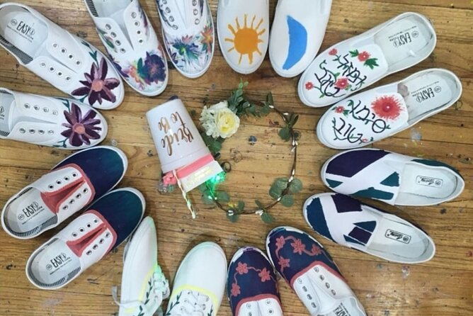 sneakers-painting-class-in-celebration-town