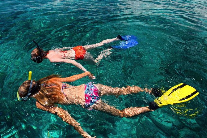 snorkel-and-island-experience-at-laughing-bird-caye-national-park