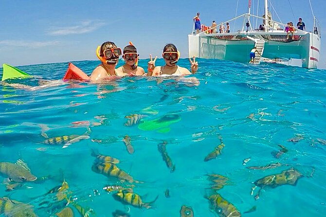 snorkeling-and-shopping-in-montego-bay-with-hotel-pickup