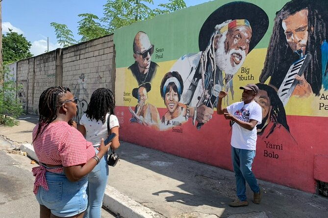 sounds-of-the-city-tour-in-downtown-kingston