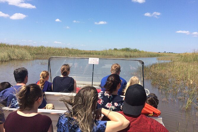 south-beach-everglades-airboat-wildlife-show-with-transfer-2