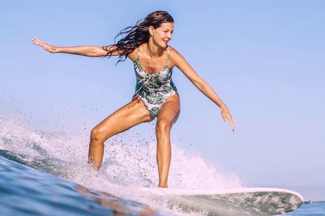 specialized-group-surf-lesson-in-playa-hermosa