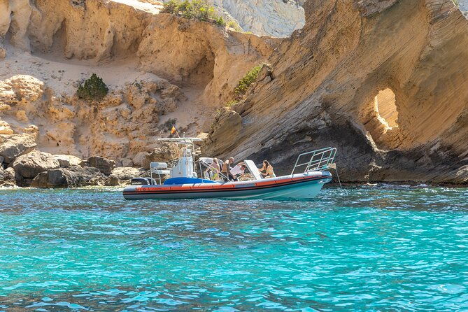speedboat-tour-to-es-vedra-atlantis-ibiza