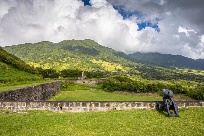 st-kitts-volcano-hiking-and-sightseeing-excursion