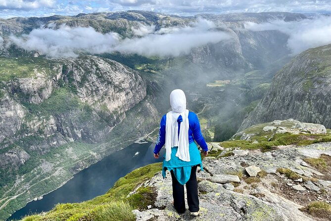 stavanger-kjerag-hike-with-guide-and-transportation