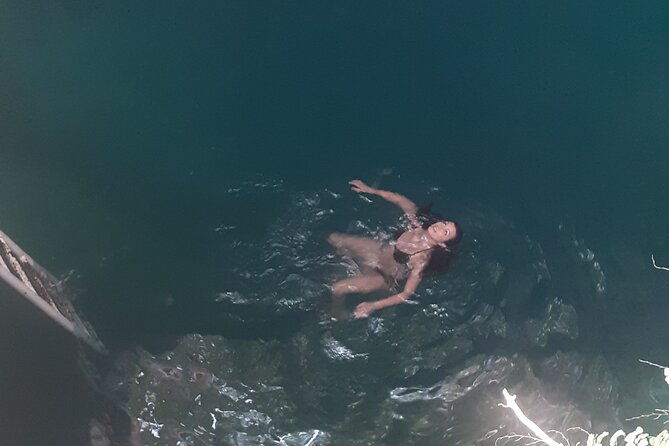 stepping-high-mountain-tour-and-blue-hole-mineral-spring-from-negril
