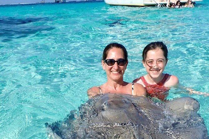 stingray-city-experience-plus-one-snorkeling-stop