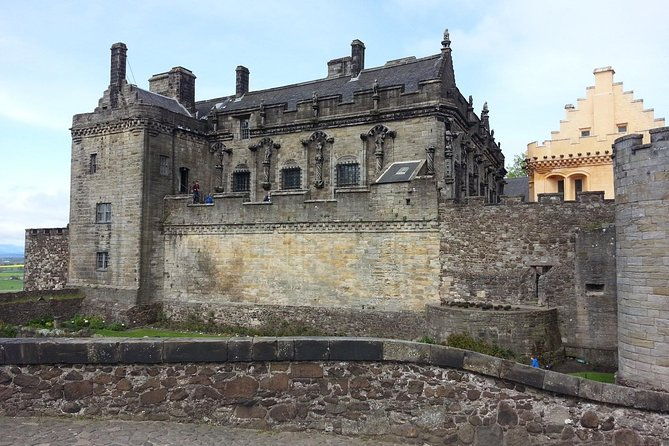stirling-castle-trossachs-loch-lomond-and-whisky-tour