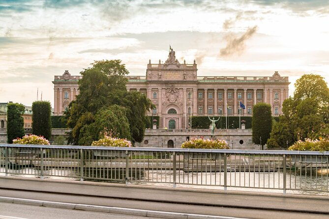 stockholm-royal-palace-museums-gamla-stan-skip-the-line-tour