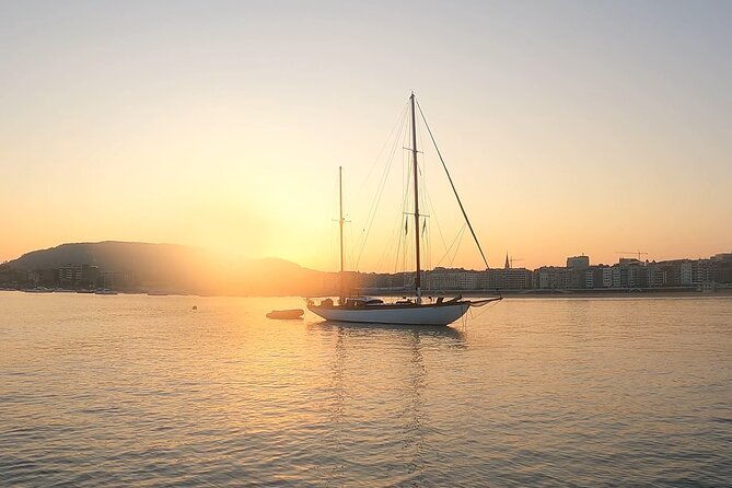 sunrise-sup-tour-breakfast-private-stand-up-paddle-boarding-experience