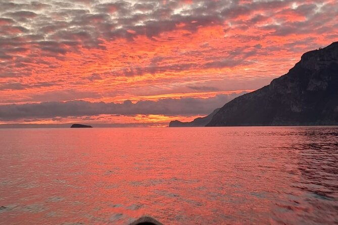 sunset-cruise-dinner-stop-depart-from-any-amalfi-coast-town-2