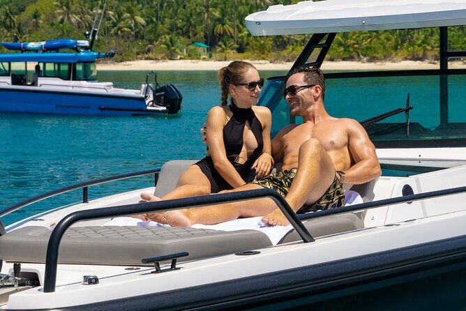 sunset-cruise-on-luxury-speed-boat
