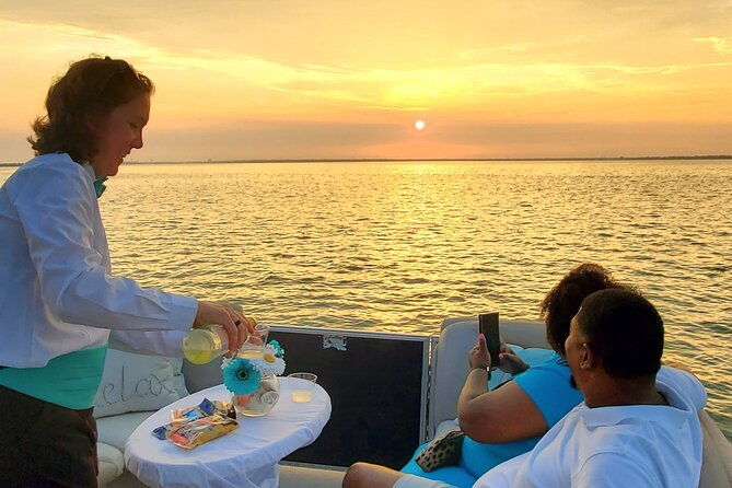 sunset-harbor-bay-cruise-in-destin-with-complimentary-wine