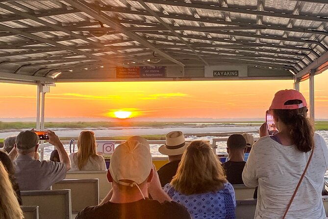sunset-wildlife-cruise-along-assateague-chincoteague-island