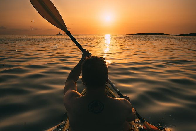 sunset-wine-tour-by-kayak-or-sup
