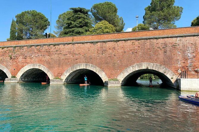 sup-experience-with-a-ride-to-peschiera-del-garda-lake-garda