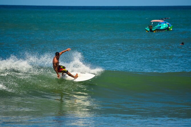 surf-lessons-in-tamarindo-for-kids-beginners-and-intermediates