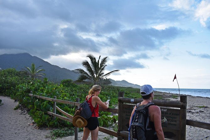 tayrona-park-hike-and-beach-day-with-private-guide