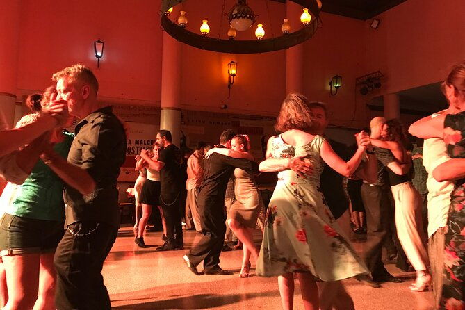 the-alternative-to-a-dinner-show-experience-tango-like-a-local