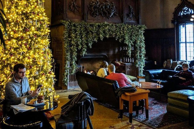 the-christmas-tree-crawl-experience-chicago-at-the-holidays-2