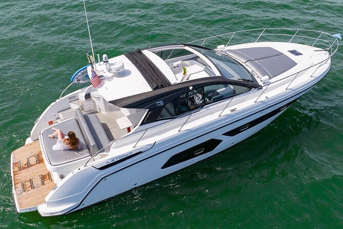 the-hamptons-seabob-and-water-toy-excursion