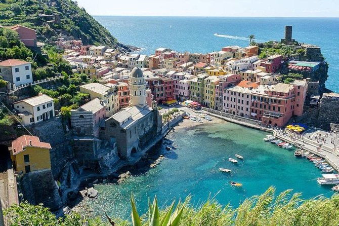 the-perfumes-of-cinque-terre-from-the-open-sea-to-the-local-white-wines