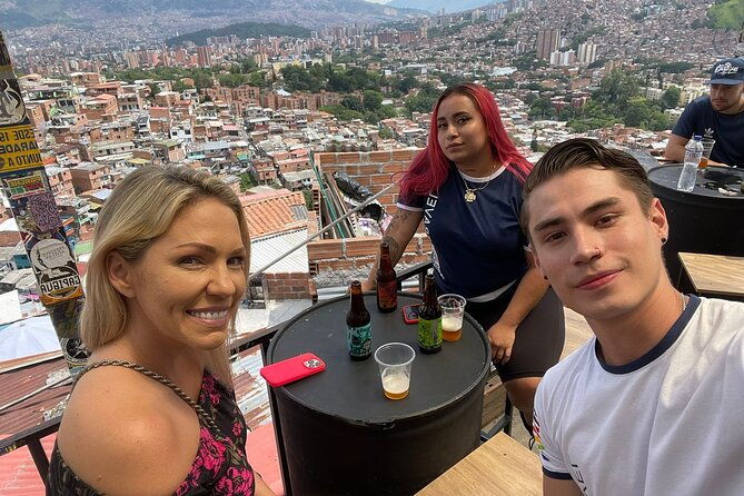 the-real-comuna-13-graffiti-tour-w-local-flavors