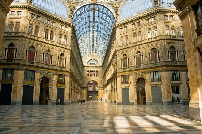 the-unfiltered-street-food-market-tour-of-naples-by-streaty