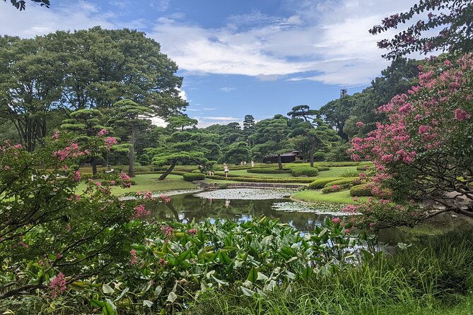 tokyo-imperial-palace-higashi-gyoen-wellness-tour