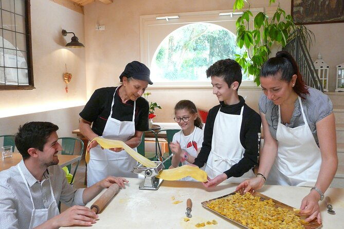 tortellini-cooking-class-with-mamma-in-verona-2
