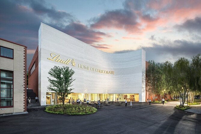 tour-in-lindt-home-of-chocolate-museum-from-zurich-with-pickup