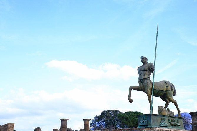 tour-of-pompeii-for-kids-families-with-alex-and-his-team