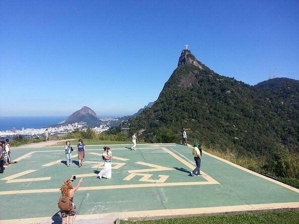 tour-to-mirante-dona-marta-at-sunrise-with-guide-and-photos