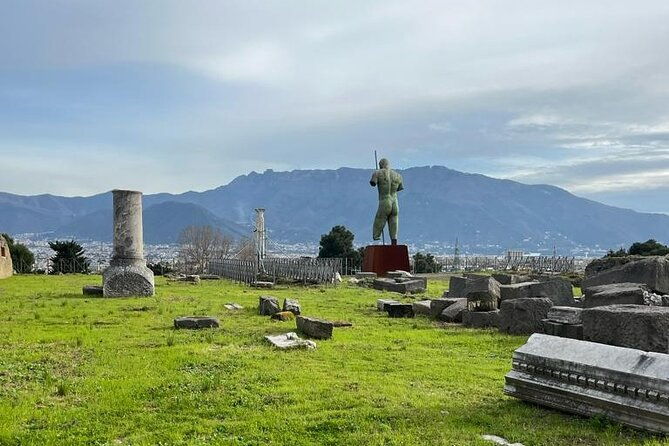 tramvia-napoli-daily-trip-to-pompeii-ruins