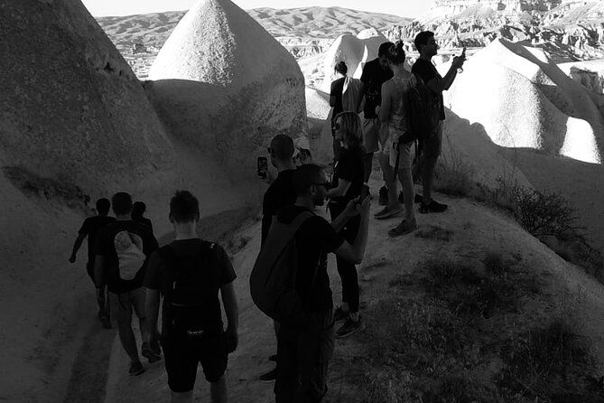 transfer-from-kayseri-and-nevsehir-airport-cappadocia-mercedes-for-16-people