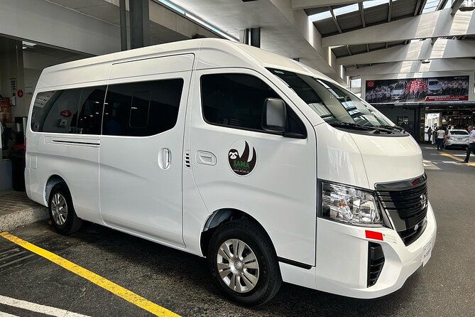 transfer-from-manuel-antonio-to-sjo-airport-and-surroundings